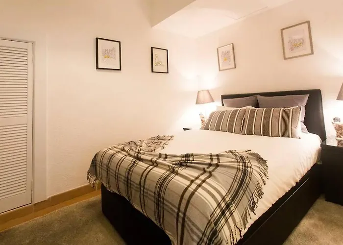 Appartement Ola - Principe Real With Terrace Ii Lissabon
