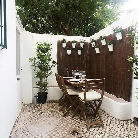 Ola - Principe Real With Terrace Ii Appartamento Lisbona